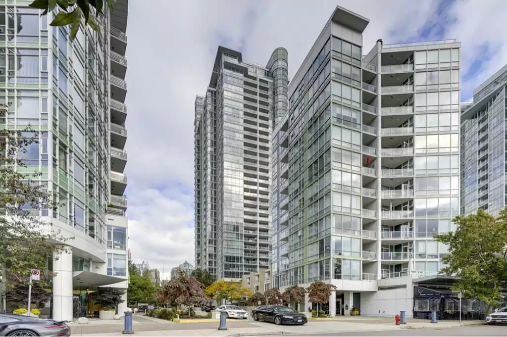 real estate video in 1201-193 Aquarius Mews