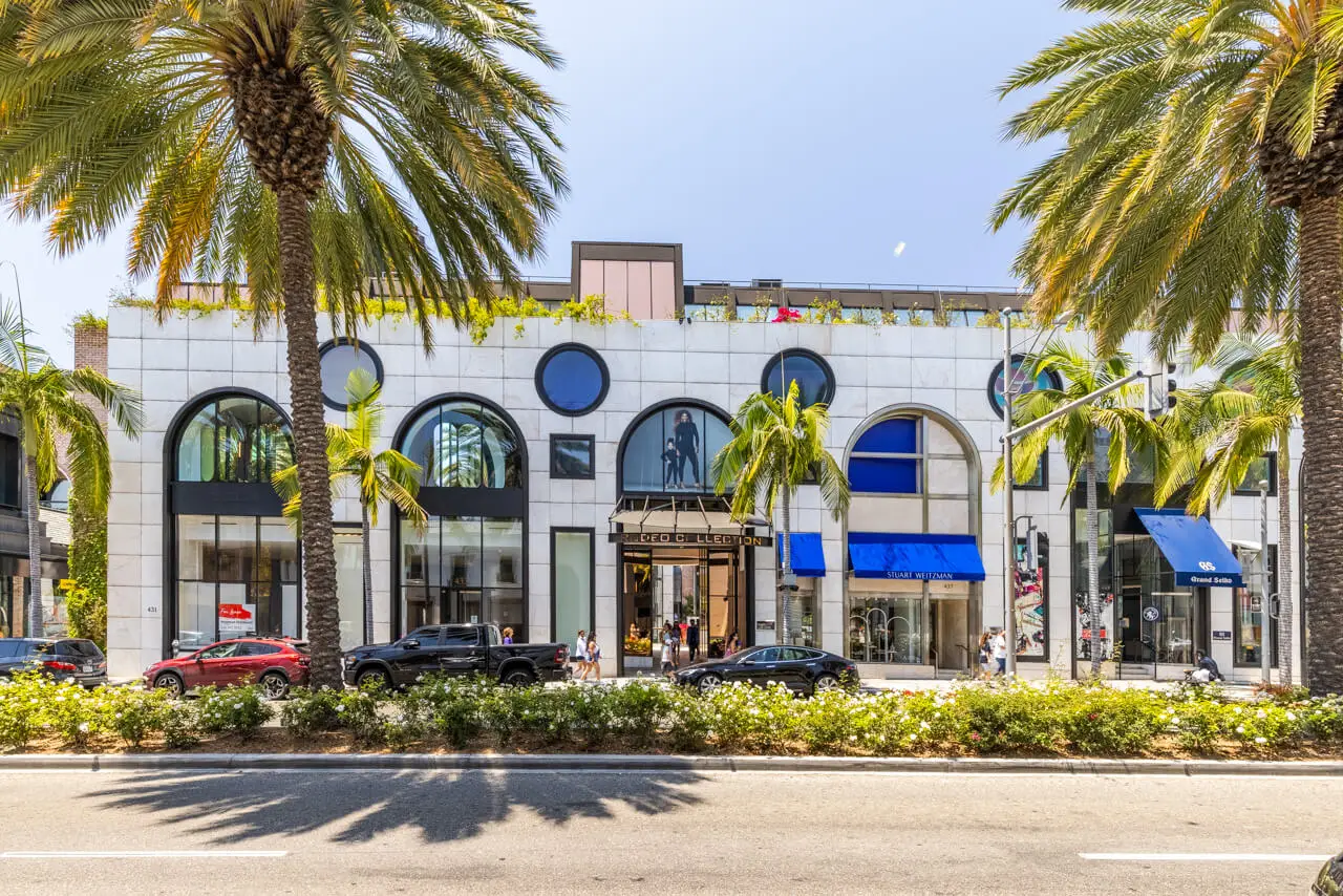 Photography in 433-rodeo Dr