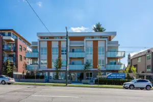 Photography in Unit 403-7878 Granville St, Vancouver